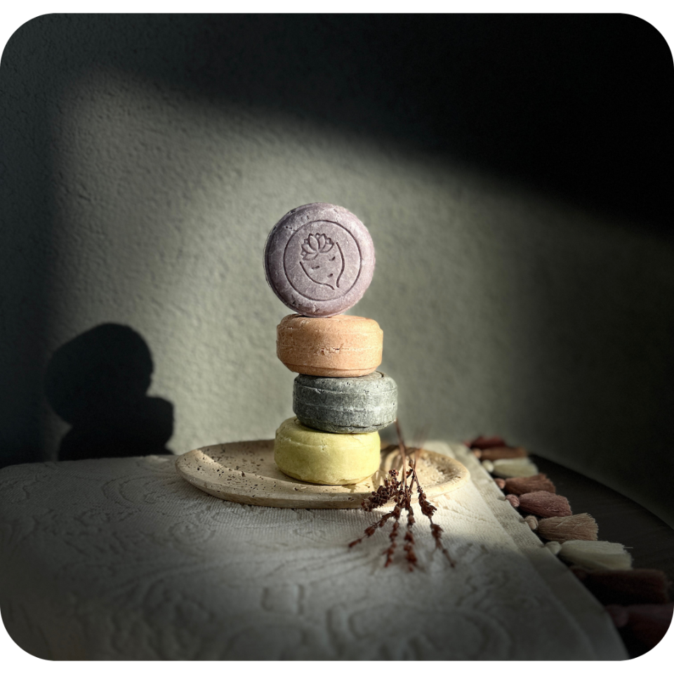 Kuru ve İşlemli Saçlar - Nourishing Shampoo Bar - Katı Şampuan